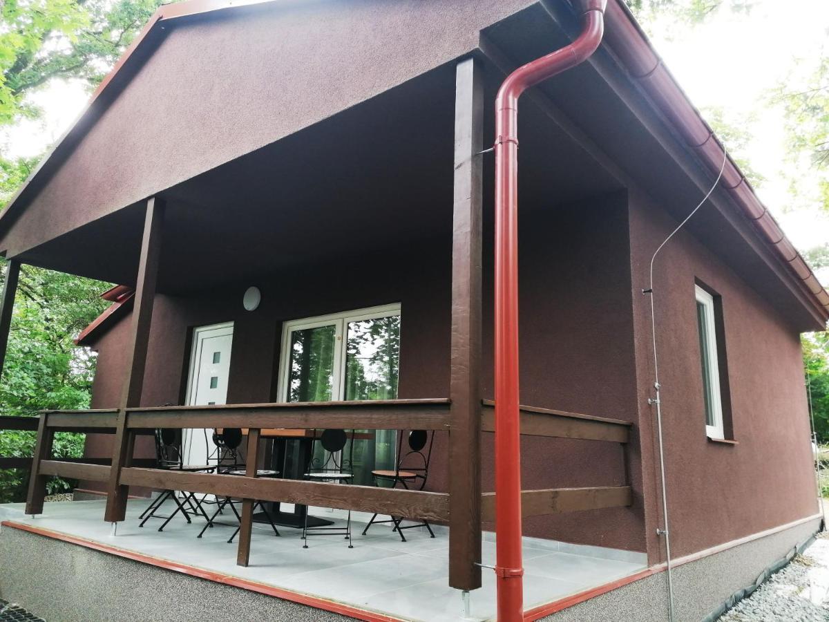 Chaty A Apartmany Hracholusky Kemp Kosatka Pnovany Luaran gambar
