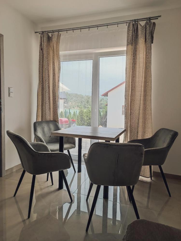 Chaty A Apartmany Hracholusky Kemp Kosatka Pnovany Luaran gambar